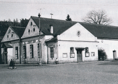 Lidový dům v Komárově (1977)