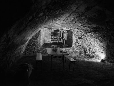 Pohled do zámeckého sklepení